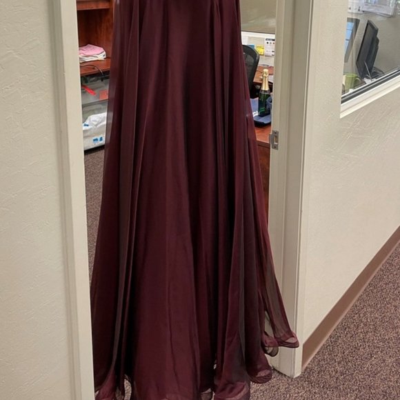 La Femme 28611SC Pleated Ornate Chiffon High Slit Prom Dress Size 8 - Picture 5 of 7